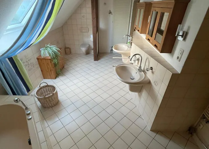 Grosse Direkt An Den Weinbergen Апартаменты